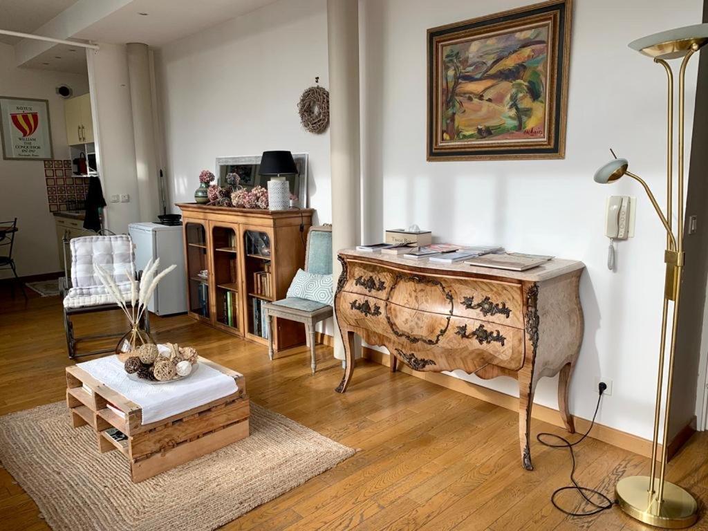 Tiny House Au Coeur De Bayeux Apartment Exterior photo
