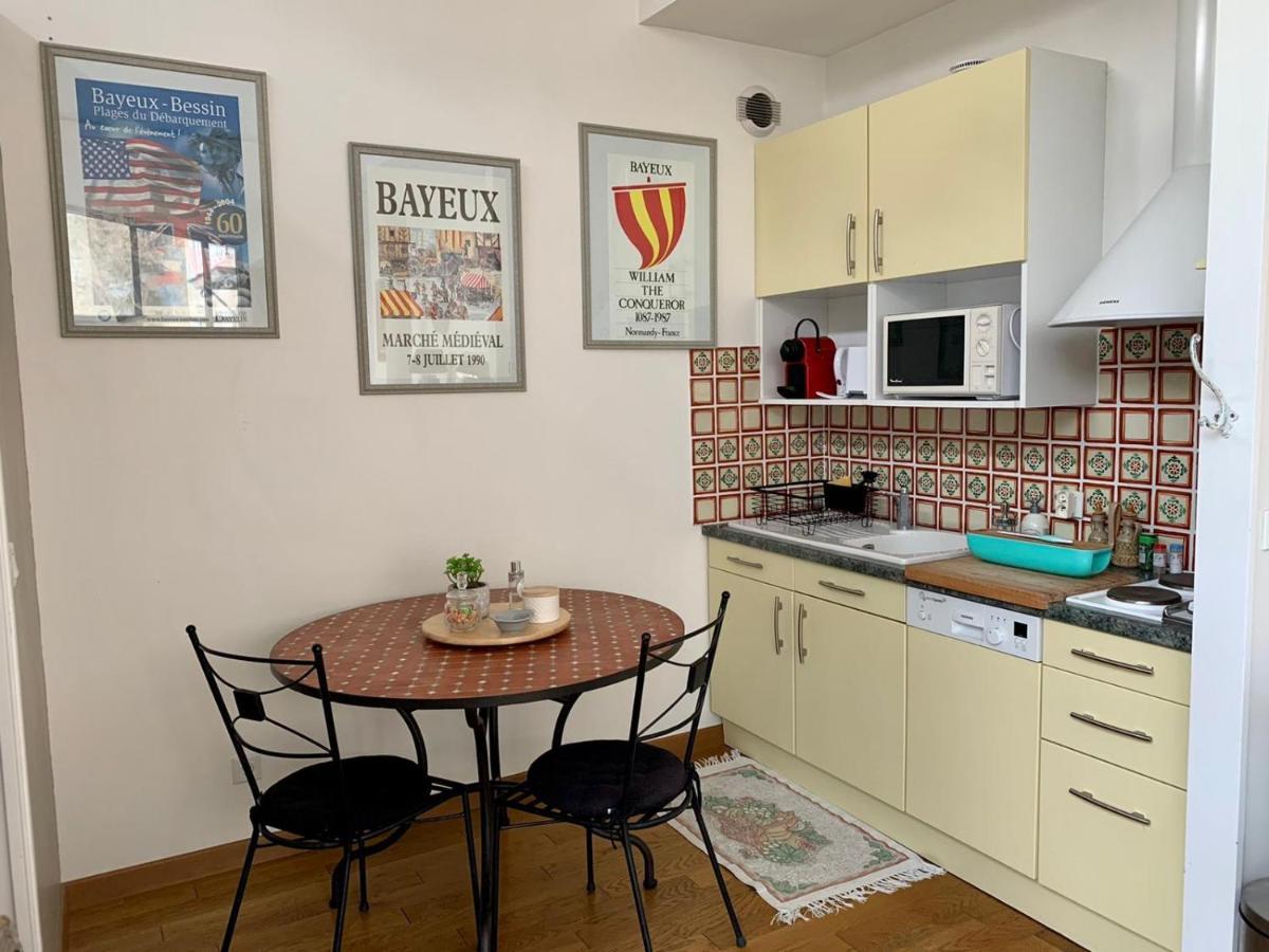 Tiny House Au Coeur De Bayeux Apartment Exterior photo